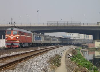 Chinese Rail Network Shuts Down For 16 Hours: Adobe Flash Edition